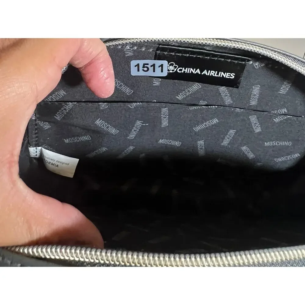 EUC China Airlines Moschino Business Class Zippered Toiletry Pouch Luggage Tag